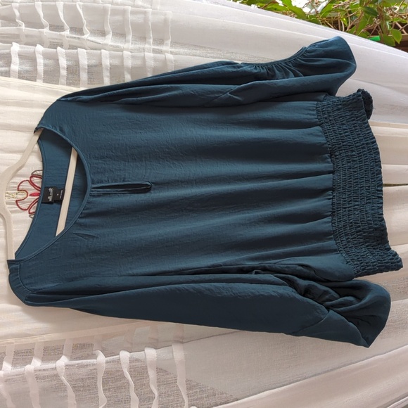 💙 Silky Teal Blouse 3/4 balloon sleeves keyhole ruched M-L Blouson Elegant - Picture 3 of 7